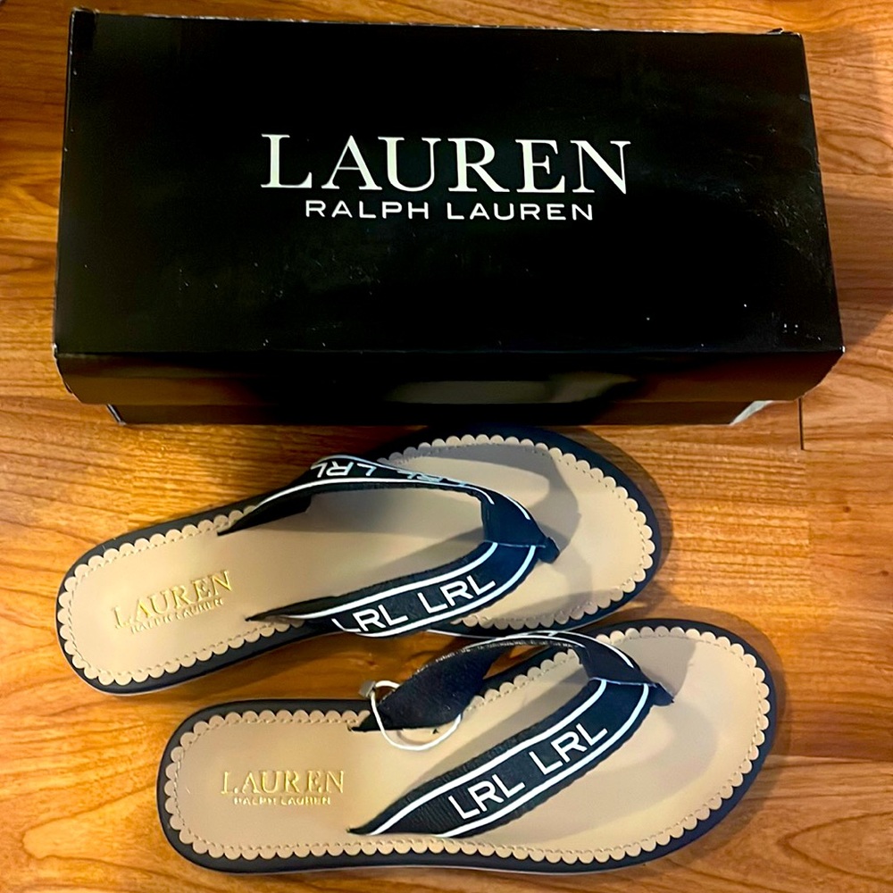 BNIB Ralph Lauren Roxxy Slide. Size 7 women